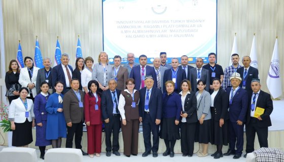 Faiq Ələkbərli “Türk xalqlarında mədəni-fəlsəfi münasibətlər” mövzusunda məruzə edib