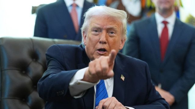 Tramp “Hörmüz” boğazında dəniz blokadası tətbiq edəcək