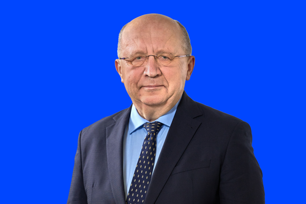 ABŞ Yaxın Şərqdəki gərginliyə görə kifayət qədər silah istehsal etməyəcək - Andrius Kubilius