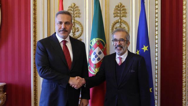 Hakan Fidan portuqaliyalı həmkarı ilə görüşüb