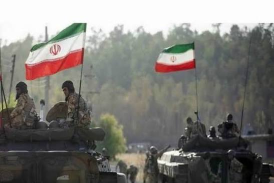  FT: İran uzunmüddətli müharibəyə hazırlaşır