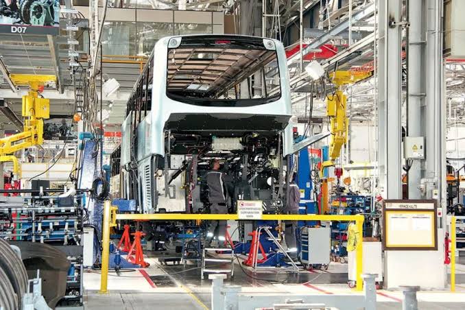 Azərbaycanda ictimai nəqliyyatın istehsalı 5%-dən çox artıb