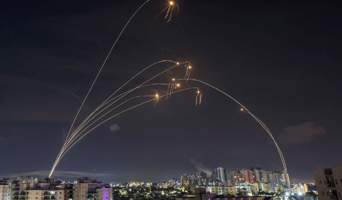 Təl-Əvivdə hava hücumu xəbərdarlığı elan edilib