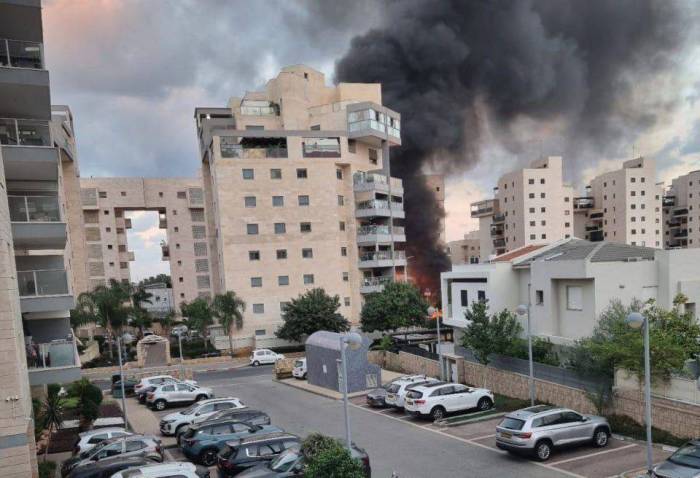 Təl-Əviv ərazisində hava hücumu xəbərdarlığı verilib