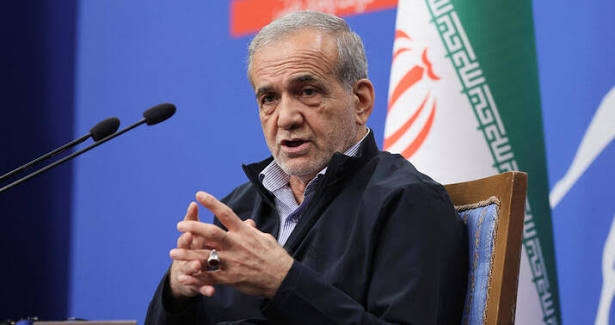 Pezeşkian Trampın tənqidindən sonra Papanı dəstəkləyib