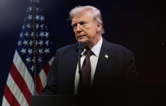 Tramp İranın razılaşma əldə etmək üçün səy göstərdiyini iddia edir