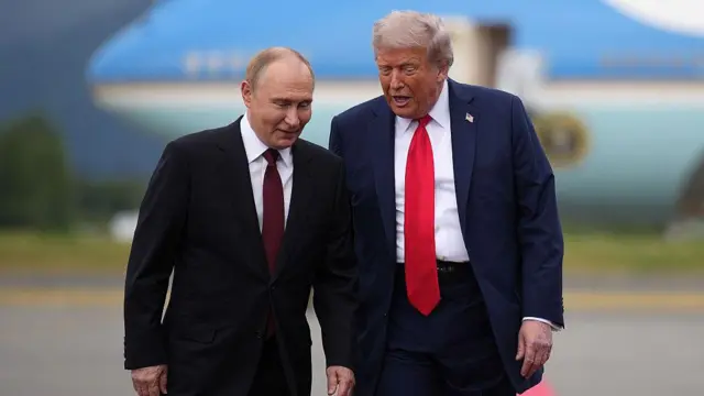 Tramp Putinlə birbaşa əlaqələrin qorunmasını dəstəkləyir