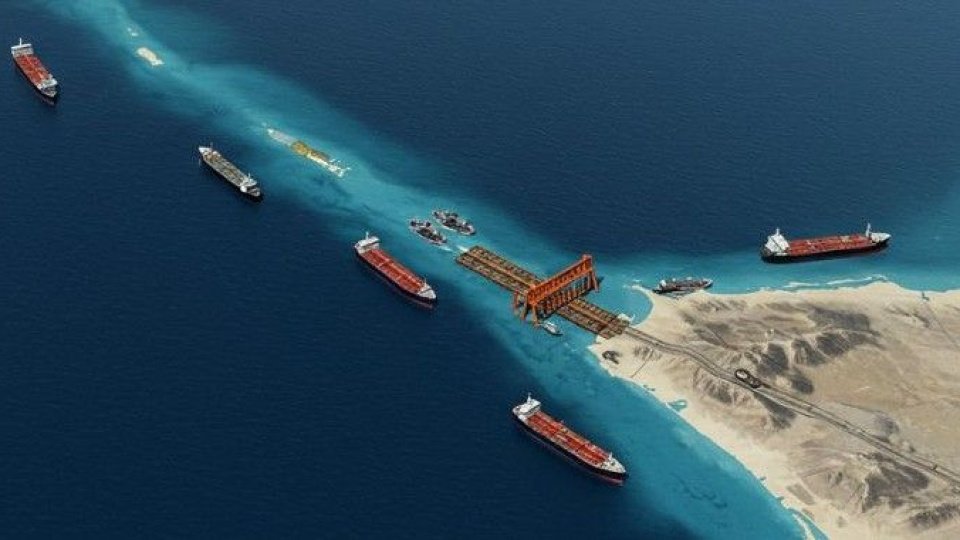 İran “Hörmüz” boğazına nəzarətlə neft ixracından iki dəfə çox qazanacaq - Ordu