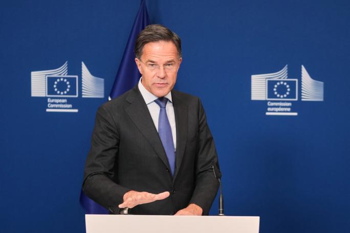 Rutte: Avropa NATO ölkələri lazım olan miqdarda silah istehsal edə bilmirlər