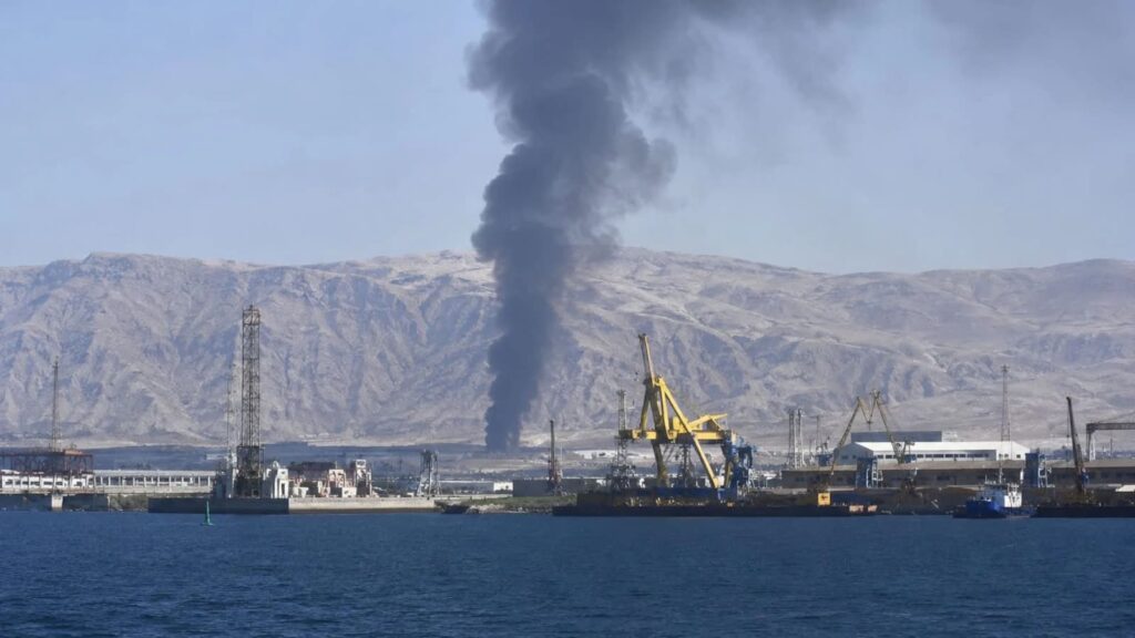 CNN: ABŞ Oman yaxınlığında sanksiyalı tankerə zərbə endirib