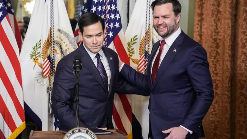 Rubio prezidentlik yarışında yerini J.D. Vensə verməyə hazırdır
