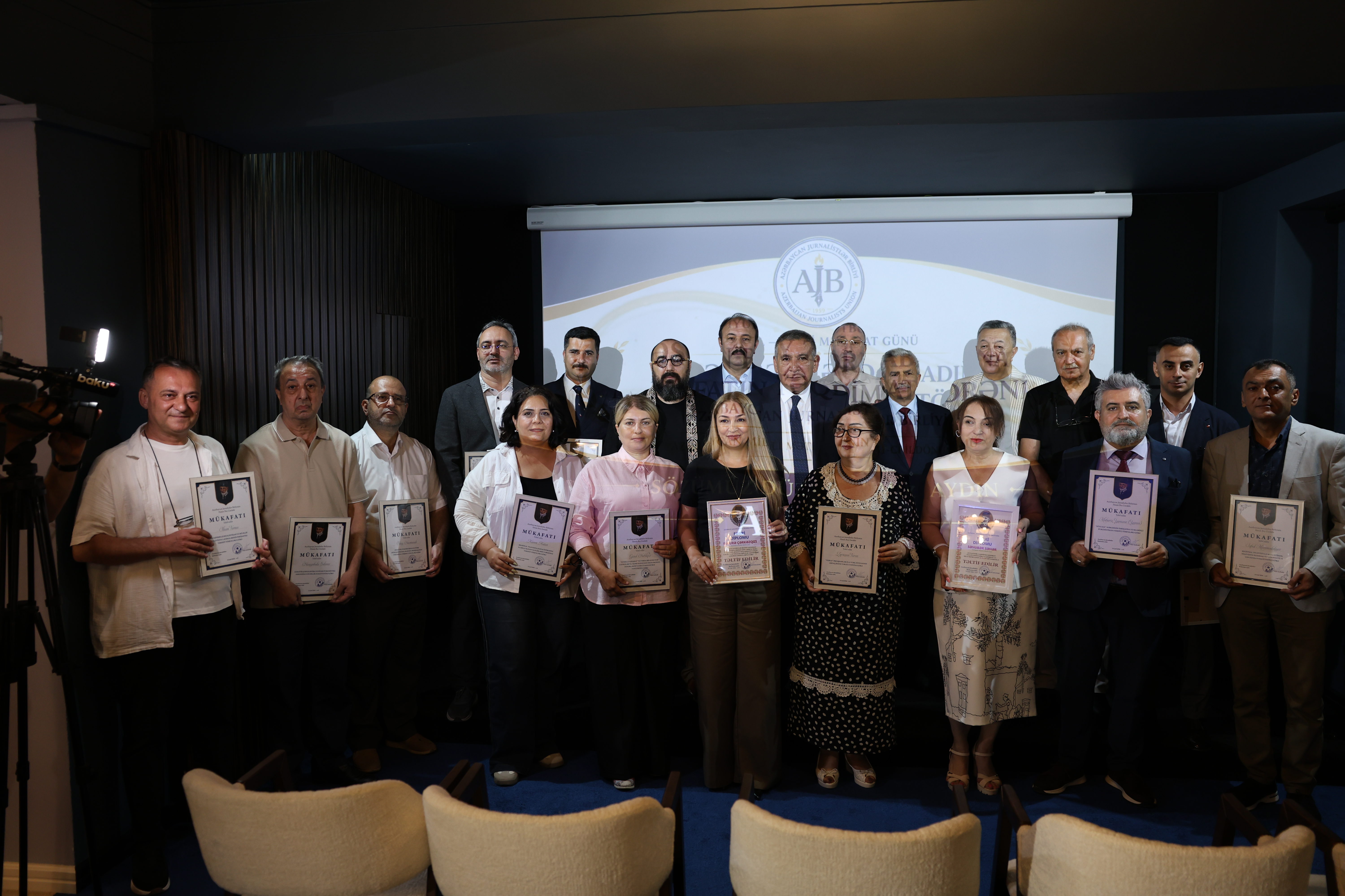 Azərbaycan Jurnalistlər Birliyi Həsən bəy Zərdabi adına Mükafatının laureatları ödülləndirilib