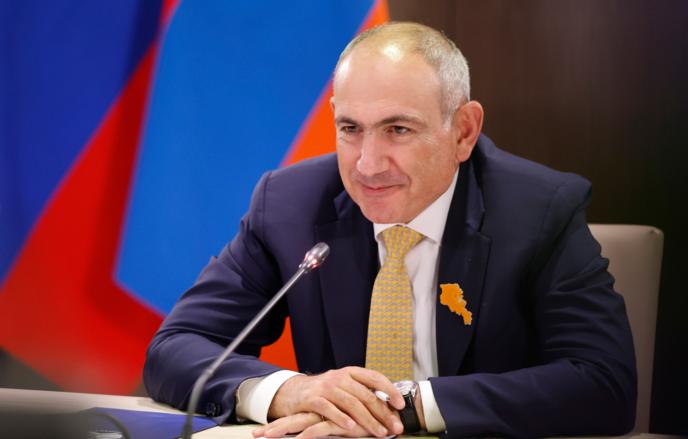 Paşinyan Rusiya ilə məsələlərin konstruktiv həllinə ümid edir