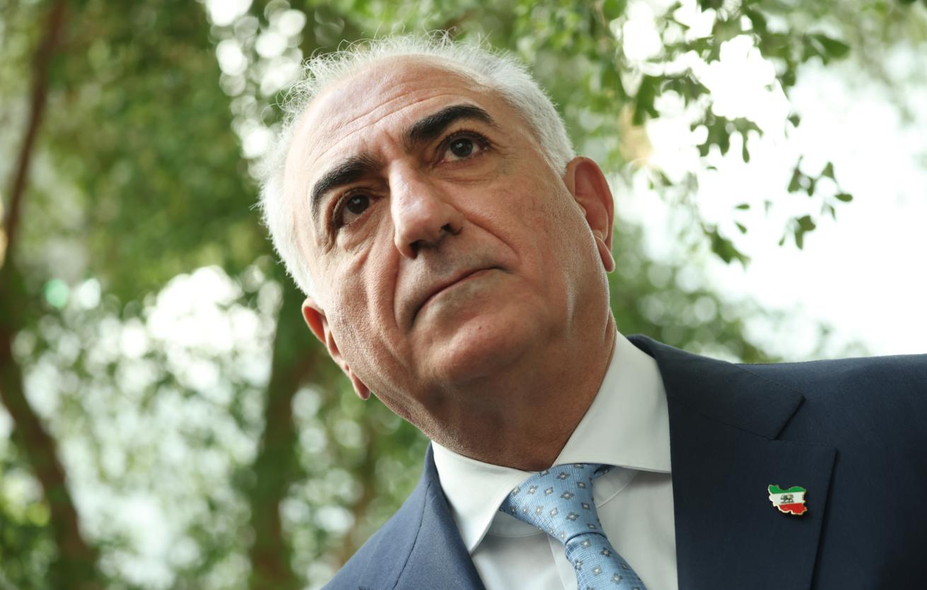 İranın sonuncu şahı Pəhləvinin oğlu Ukraynaya gedib