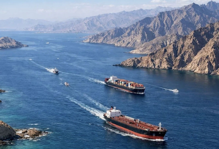 ABŞ Oman sahillərində bir tankerə edilən hücumu təsdiqləyib