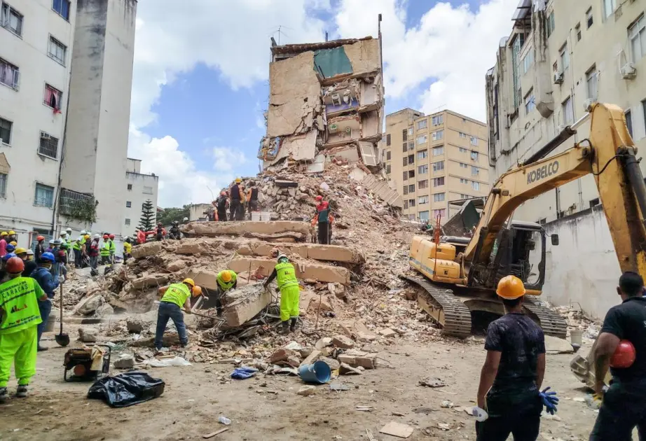 Venesuela qüvvələri zəlzələdən sonra 28 nəfəri xilas edib