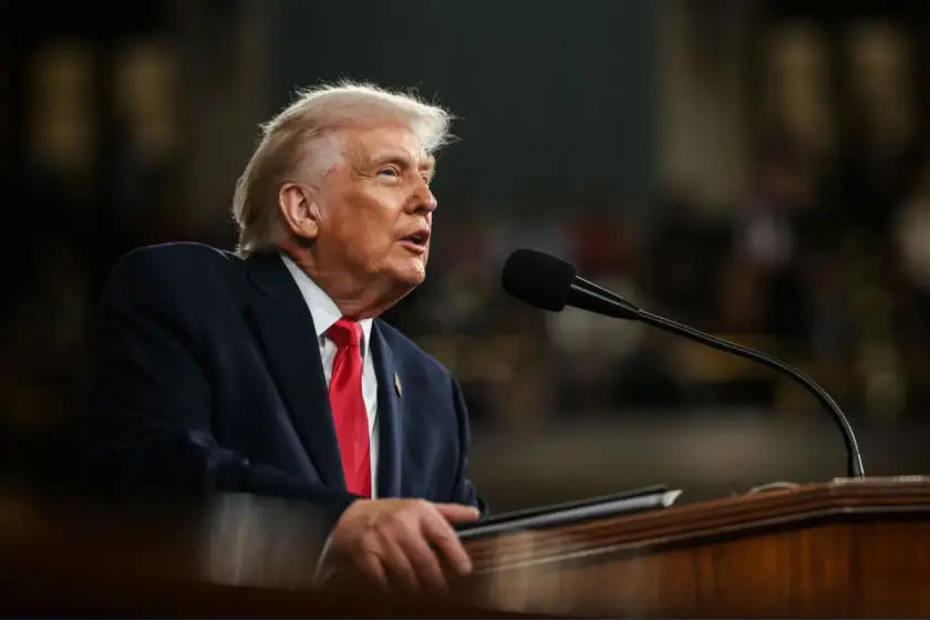 Tramp: İranın yeni ali lideri ağır yaralanıb