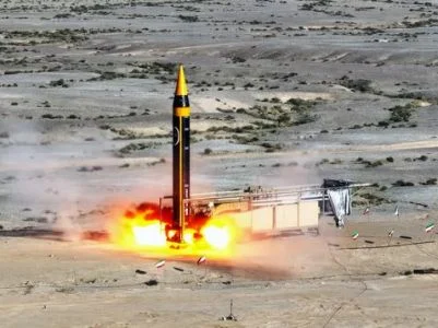 İran İsraili yenidən super ağır raketlərlə vurdu