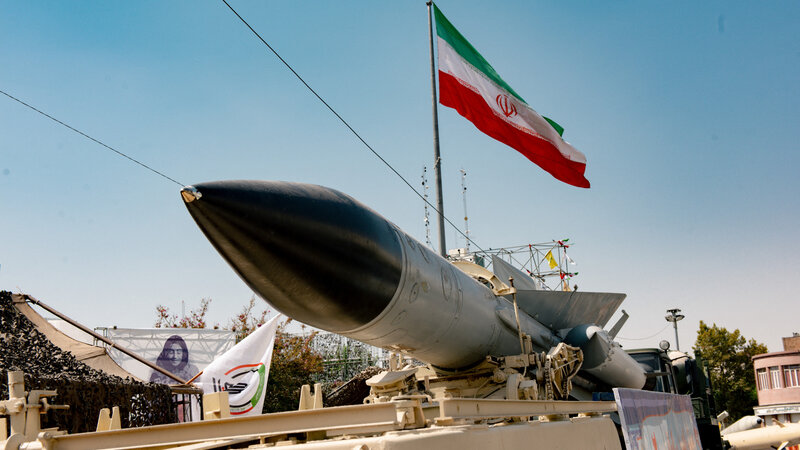 İran İsrail və ABŞ bazalarına əks-hücum edib