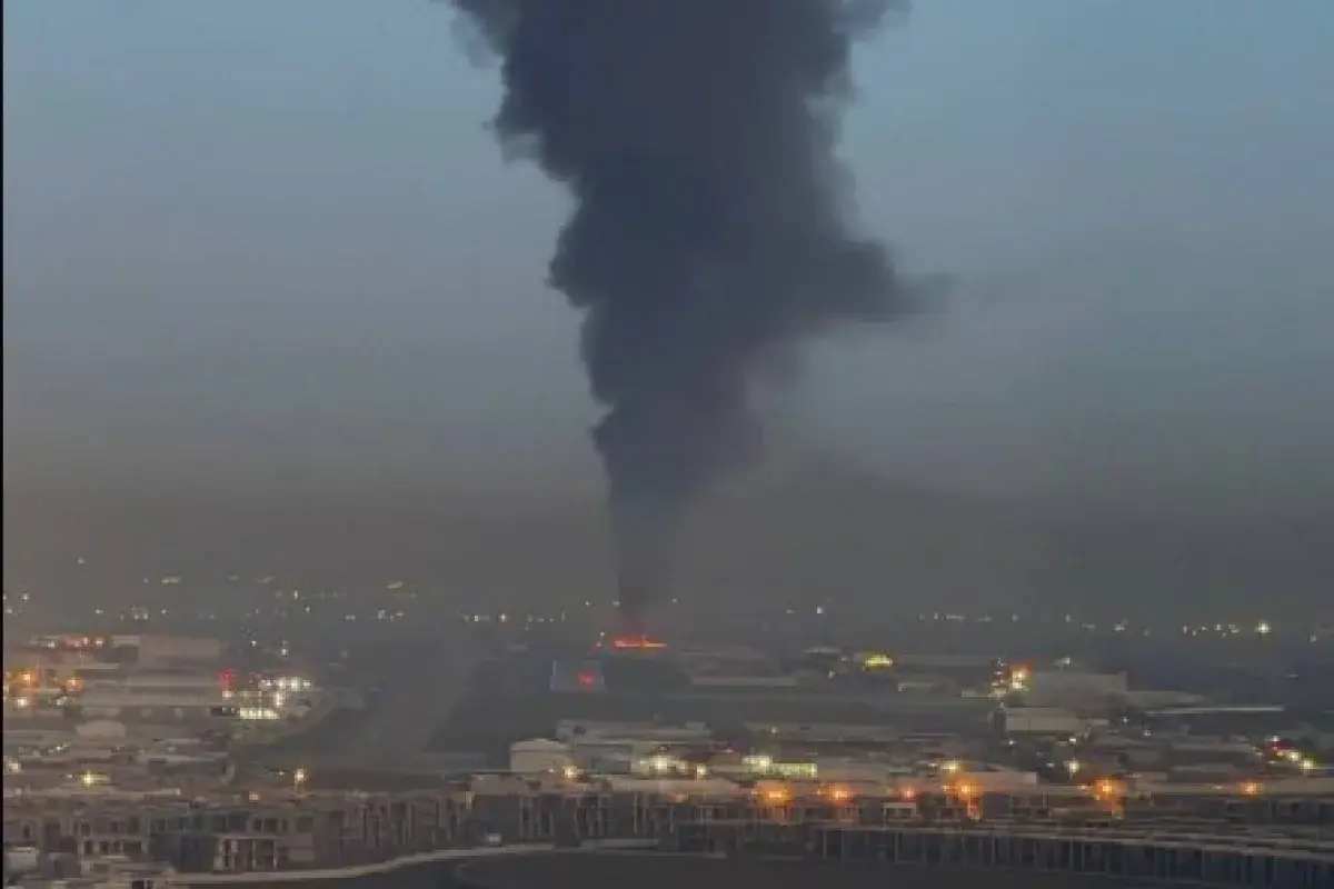 İran Küveytin ən böyük ticarət limanına zərbə endirib