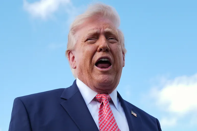 Tramp İranla müharibəyə qarşı çıxan amerikalıları axmaq adlandırdı