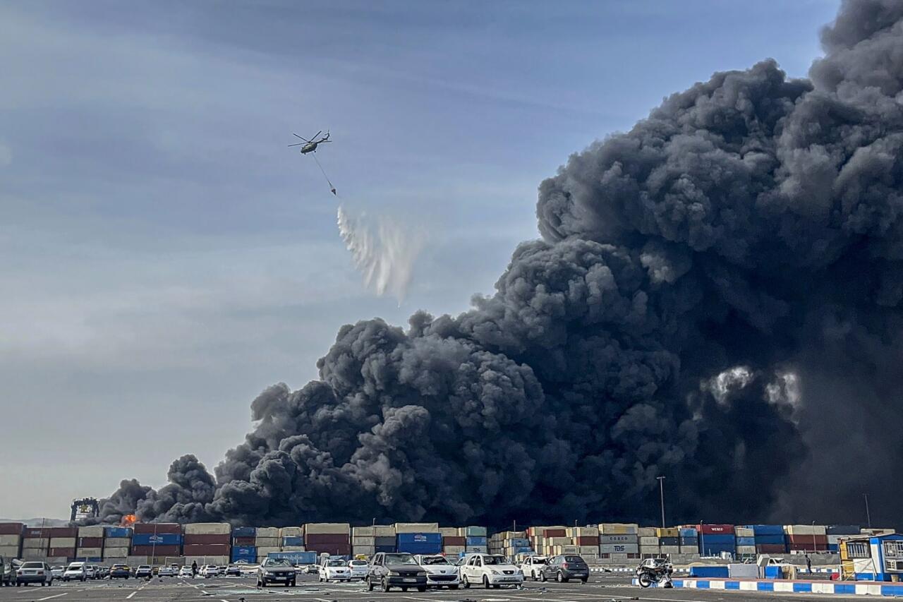 Fars: İrandakı neft-kimya zavoduna hücum edilib