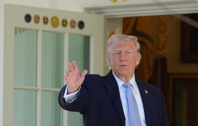 İranın bütün körpülərini və elektrik stansiyalarını dağıdacağıq - Tramp 