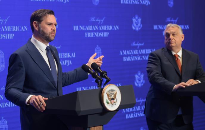 Vens: Aİ Ukraynadakı münaqişəyə son qoyulmasının vacibliyindən danışır