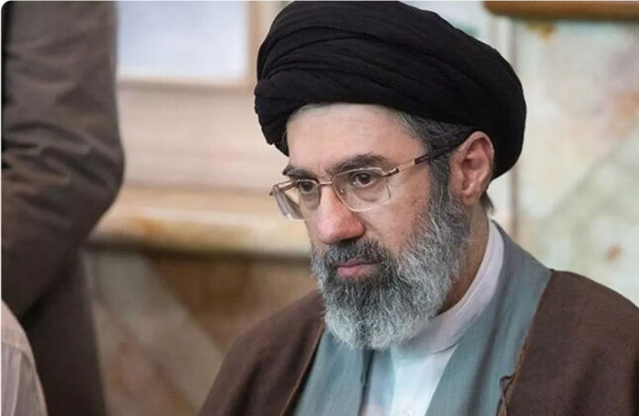 İran: Atəşkəs qərarını Müctəba Xamenei verib