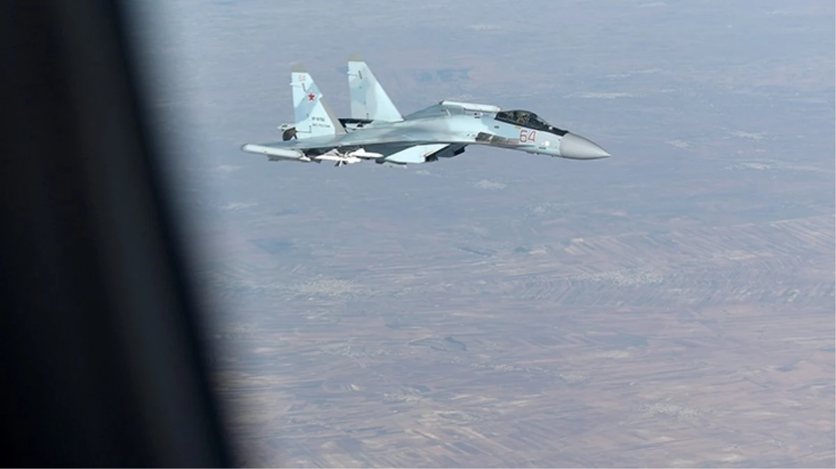 TASS: ABŞ casus təyyarəsi yenidən Qara dəniz üzərində dövrə vurur