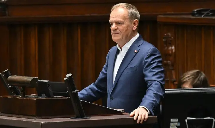Tusk Makronla nüvə mövzusunu müzakirə edəcək