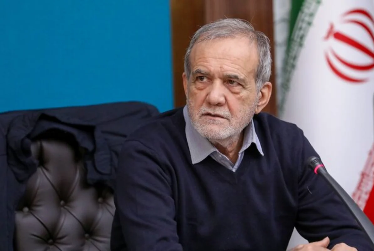Pezeşkian Müctəba Xamenei ilə görüşüb