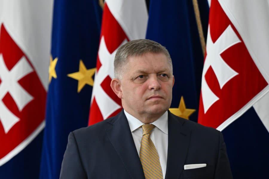 Fiko: Slovakiya heç bir hərbi münaqişənin bir hissəsi olmayacaq