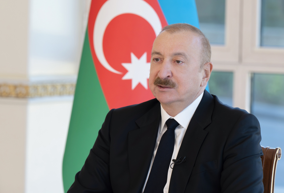 Prezident XIV Leonu təbrik etdi