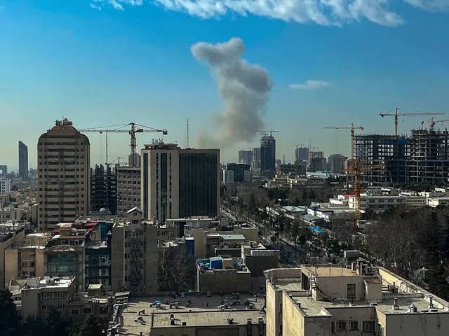 İsrail İranda gizli nüvə obyektinə zərbə endirdiyini bildirib 