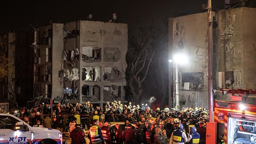 İran İsrailin Arad şəhərinə raket zərbəsi endirib